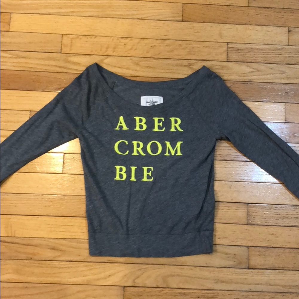 Abecrombie grey quarter sleeve